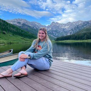 Meet your Posher, Abby